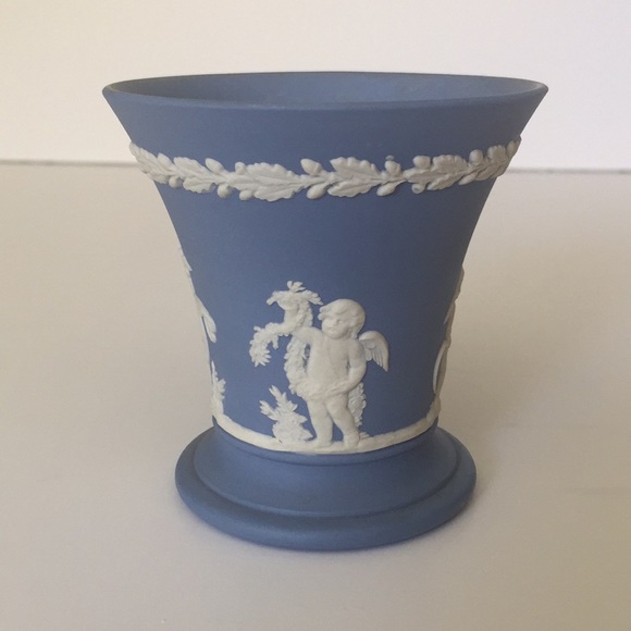 BLUE WEDGWOOD | Flared Vase - Picture 3 of 10